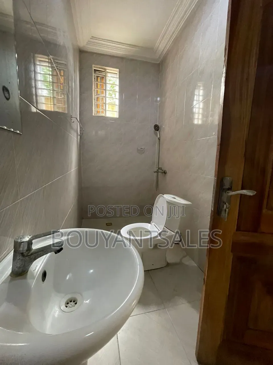 2bdrm Apartment in Adenta-Sakora for rent