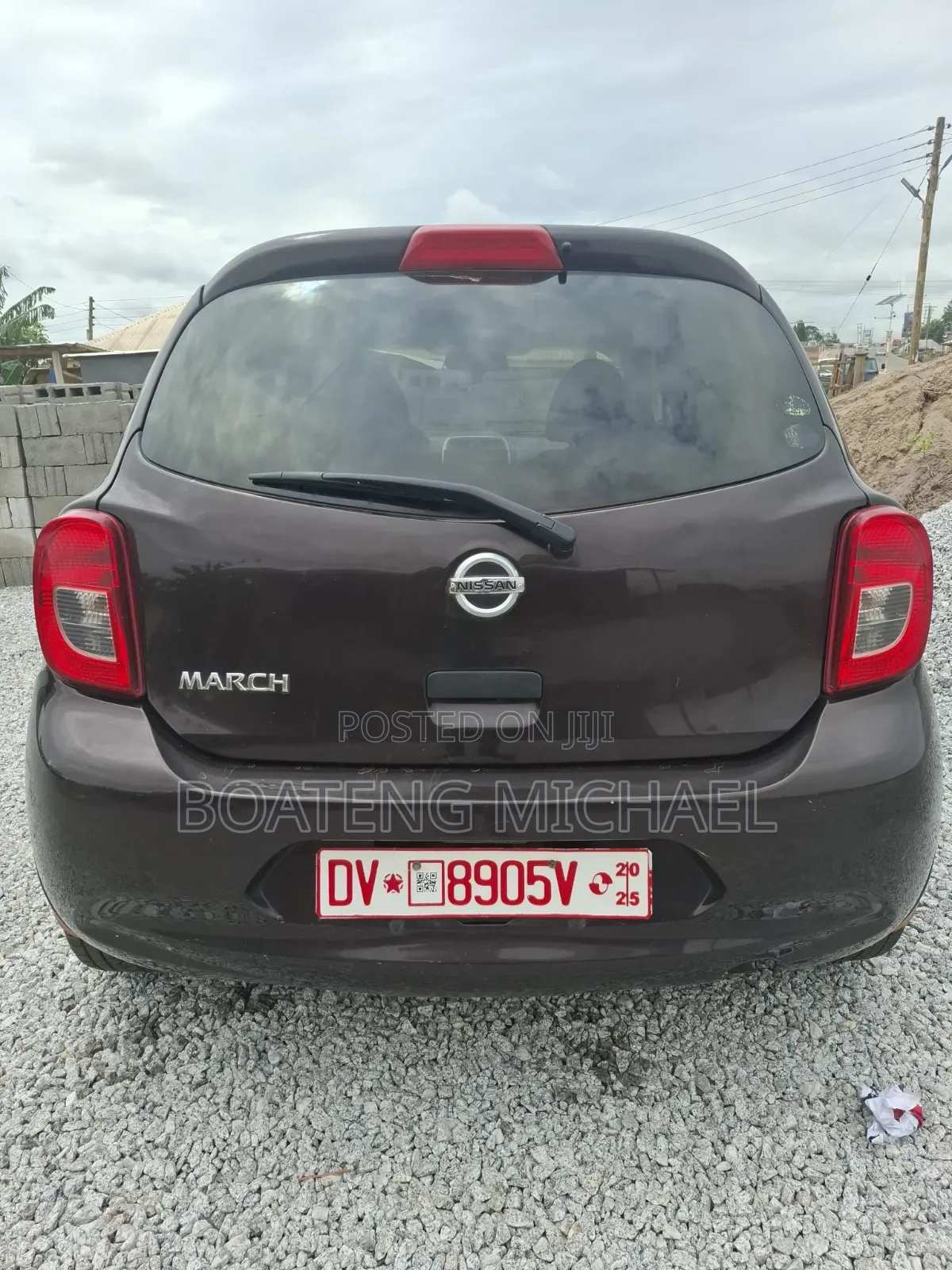 Nissan March 1.2 AWD 2015 Brown