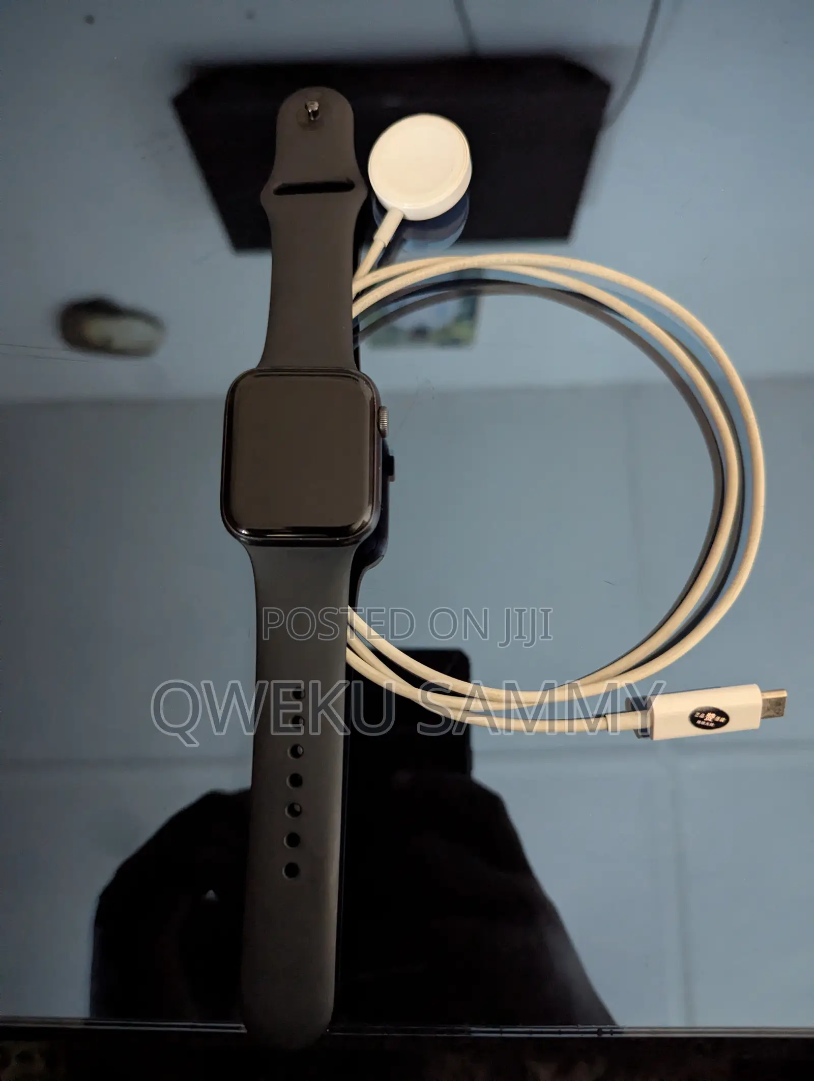 Original 44mm Apple Watch Series 5