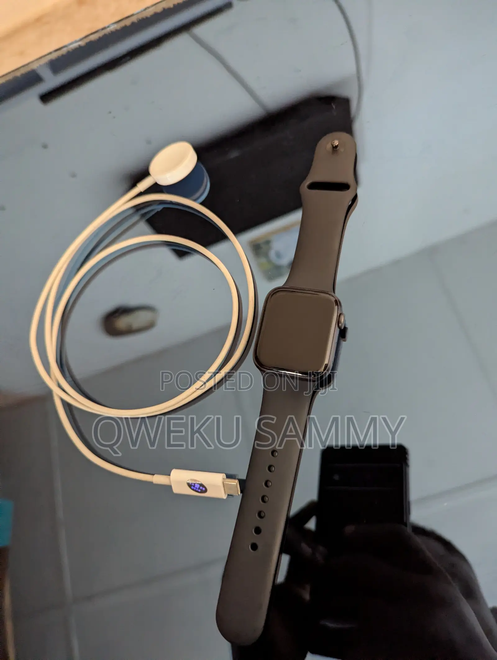 Original 44mm Apple Watch Series 5