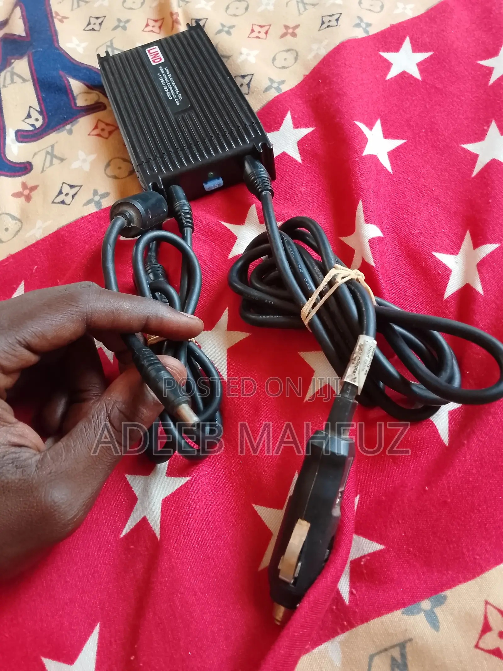 Lind Dell Small Pin 90w Car Charger