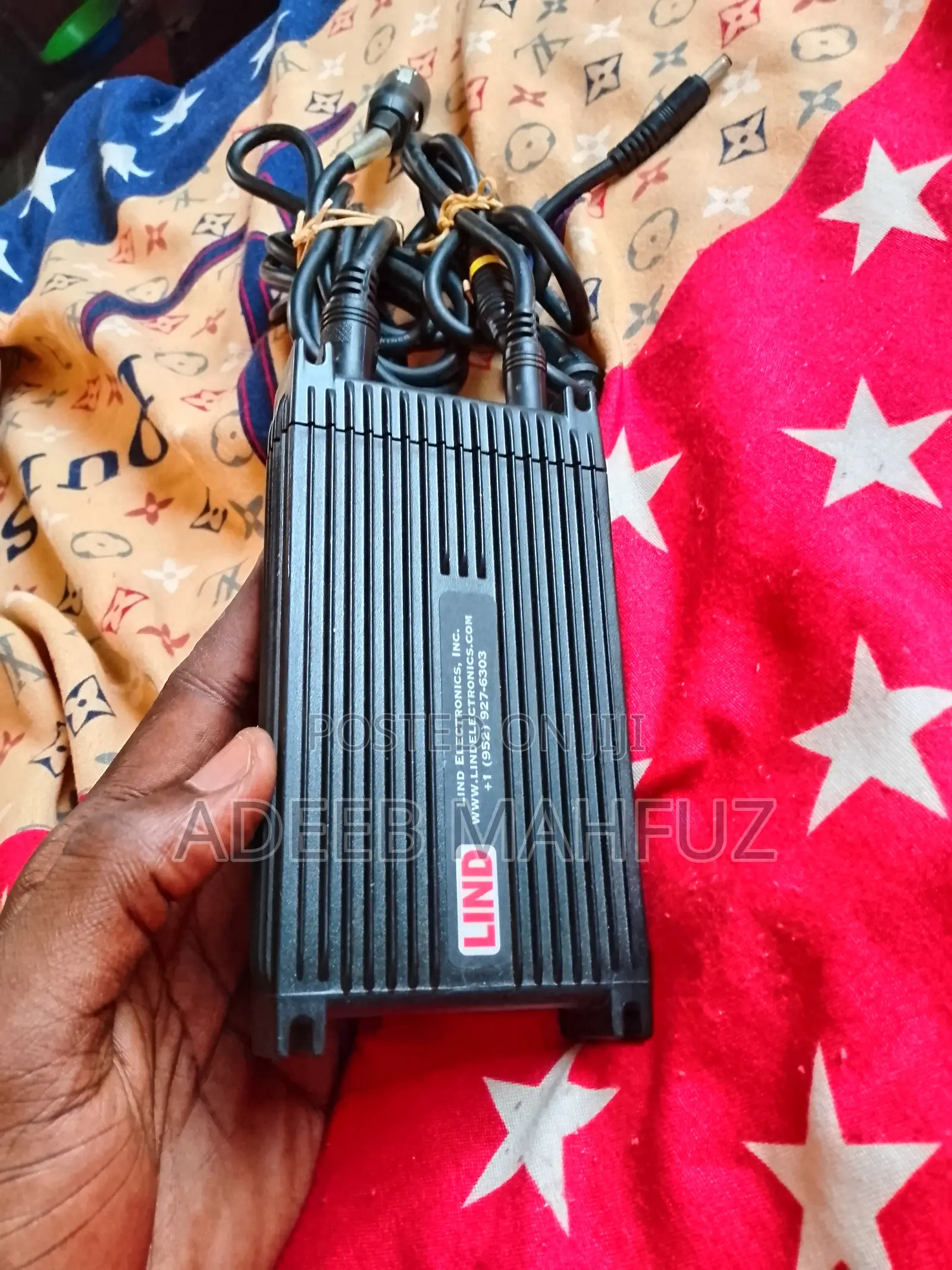 Lind Dell Small Pin 90w Car Charger