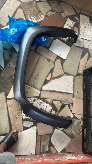 Toyota Tundra 2018,2019,2020,2023,2024, Fender Moulding