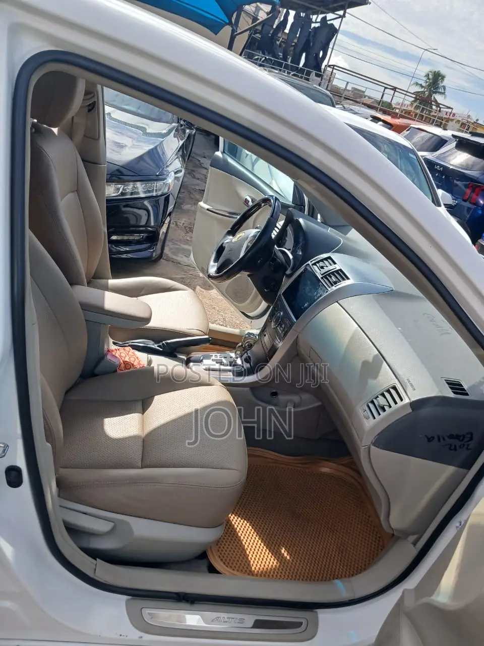 Toyota Corolla Altis 2012 White
