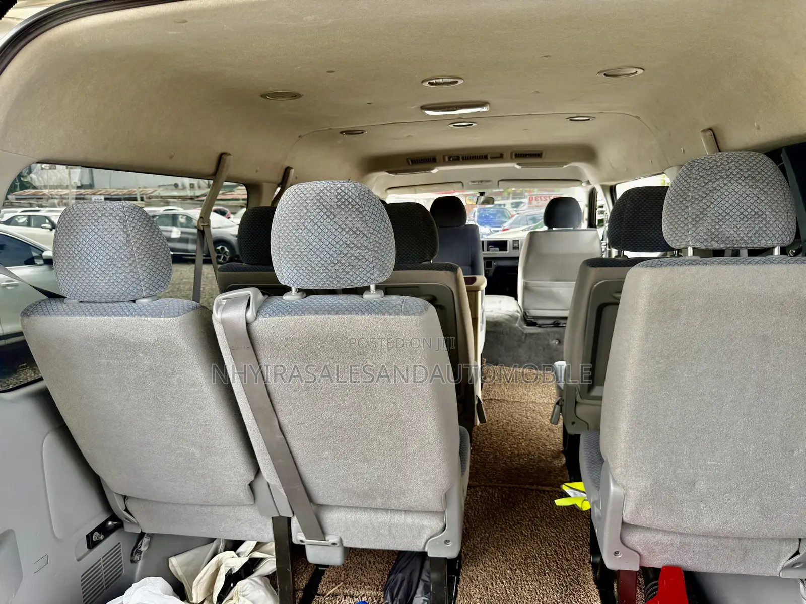 Toyota HiAce 2017 White
