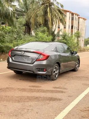 Honda Civic LX 4dr Sedan (2.0L 4cyl) 2016 Gray