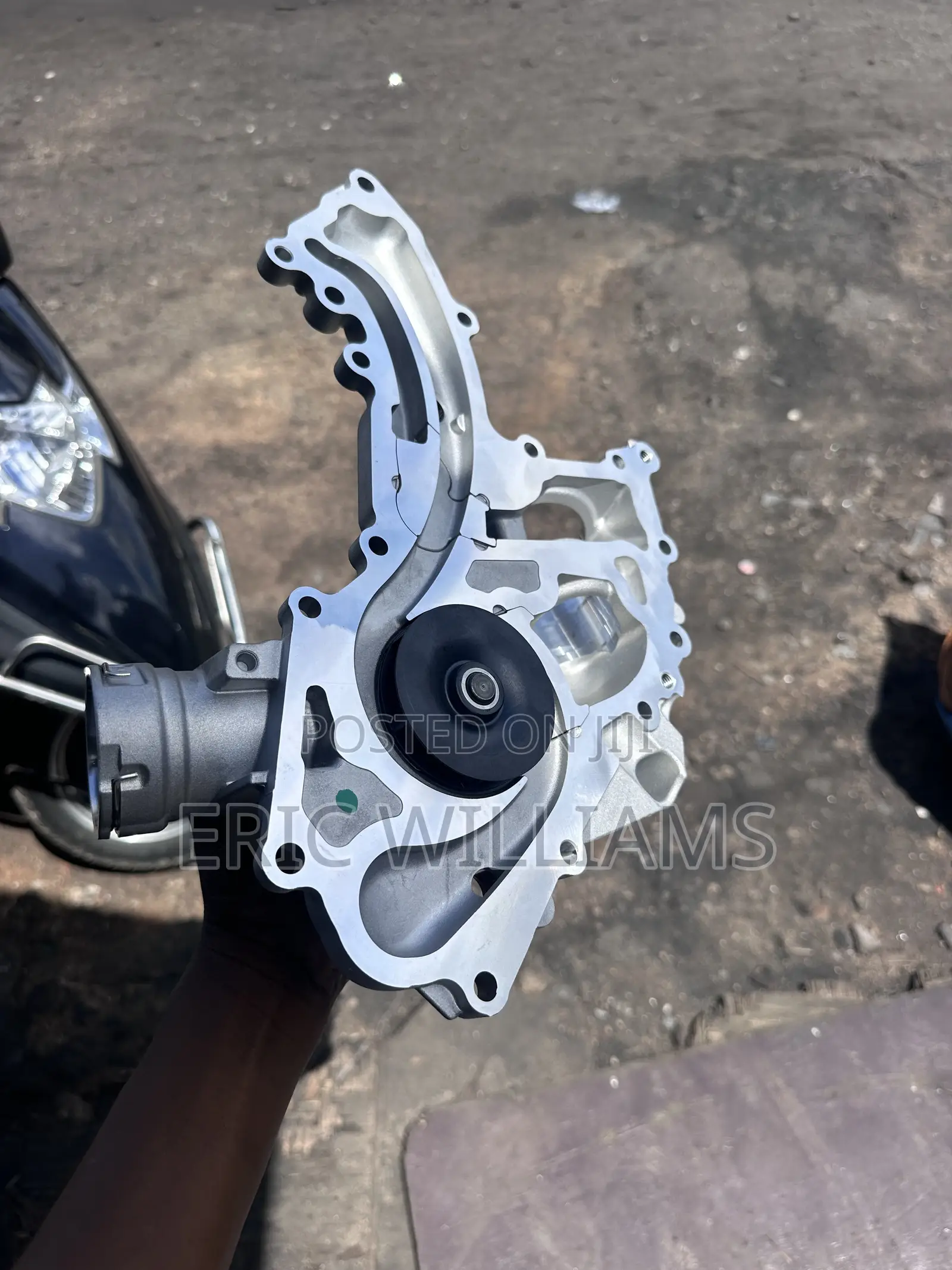Mercedes Benz E550 Water Pump