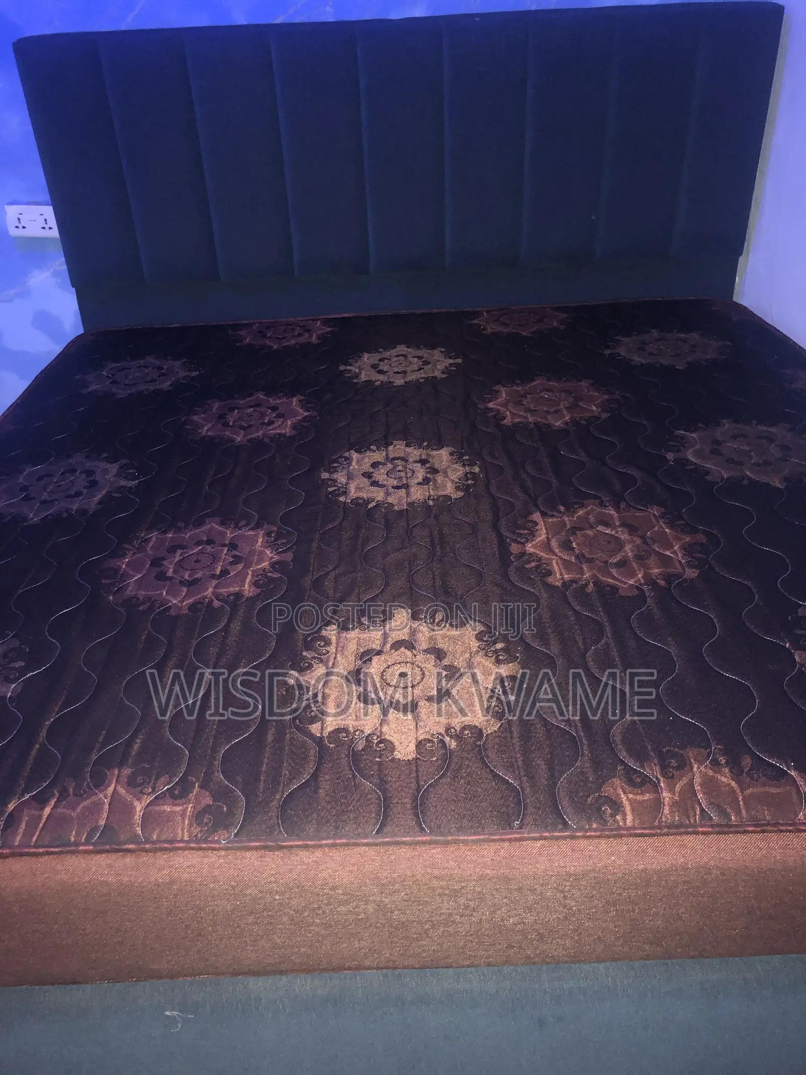 Queen Size Bed and Mattress Ashfoam