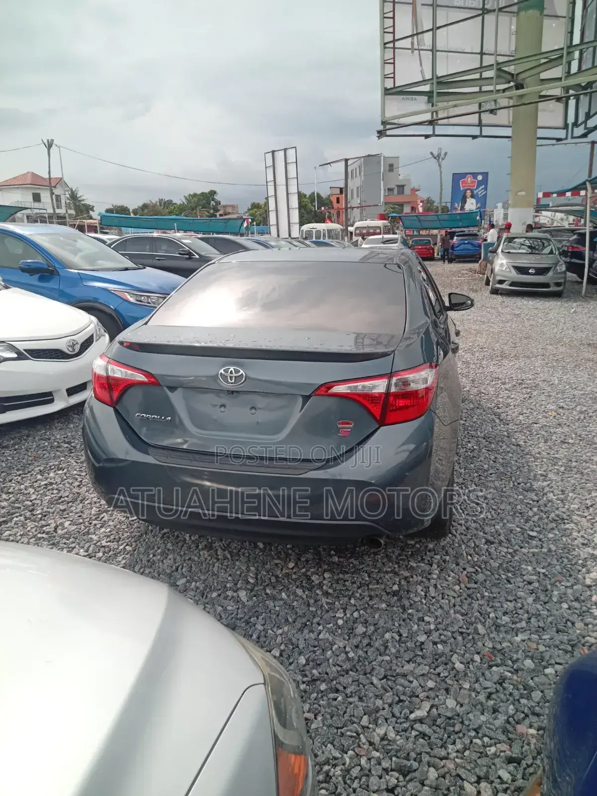 Toyota Corolla L 4dr Sedan (1.8L 4cyl 4A) 2015