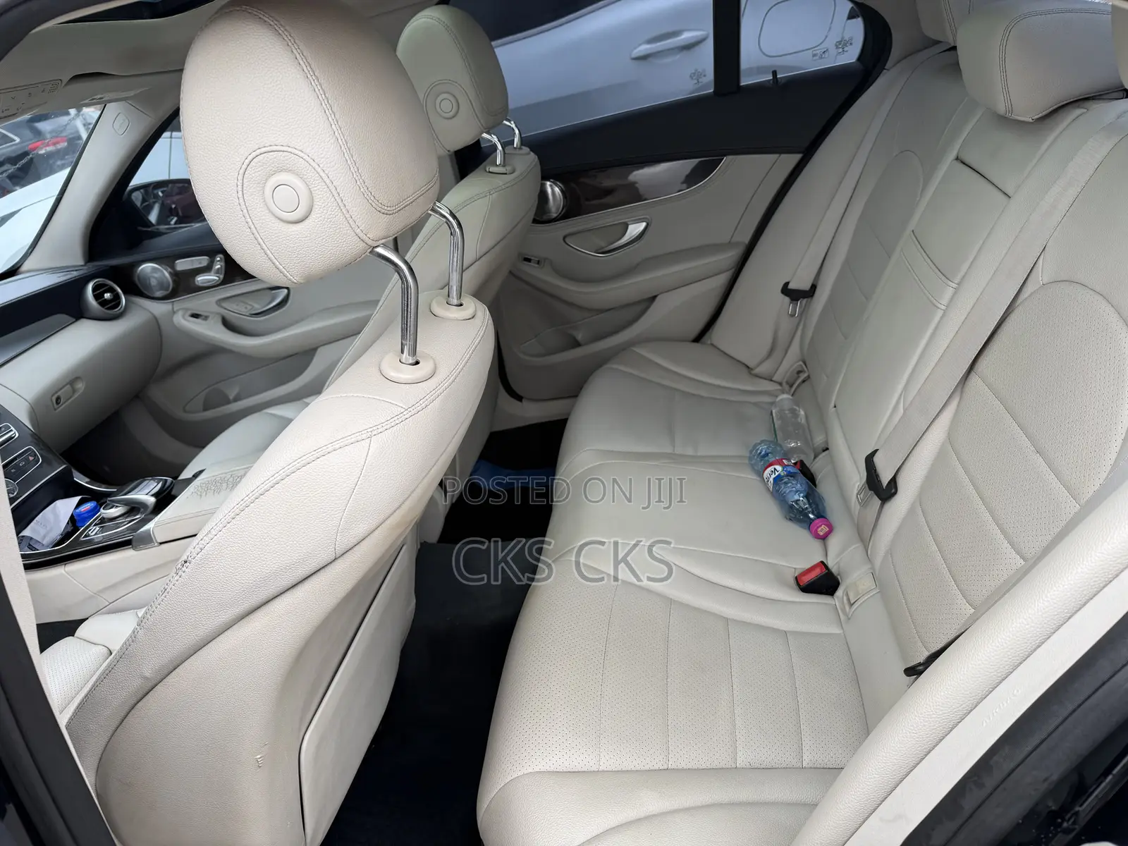 Mercedes-Benz C300 2016 Black