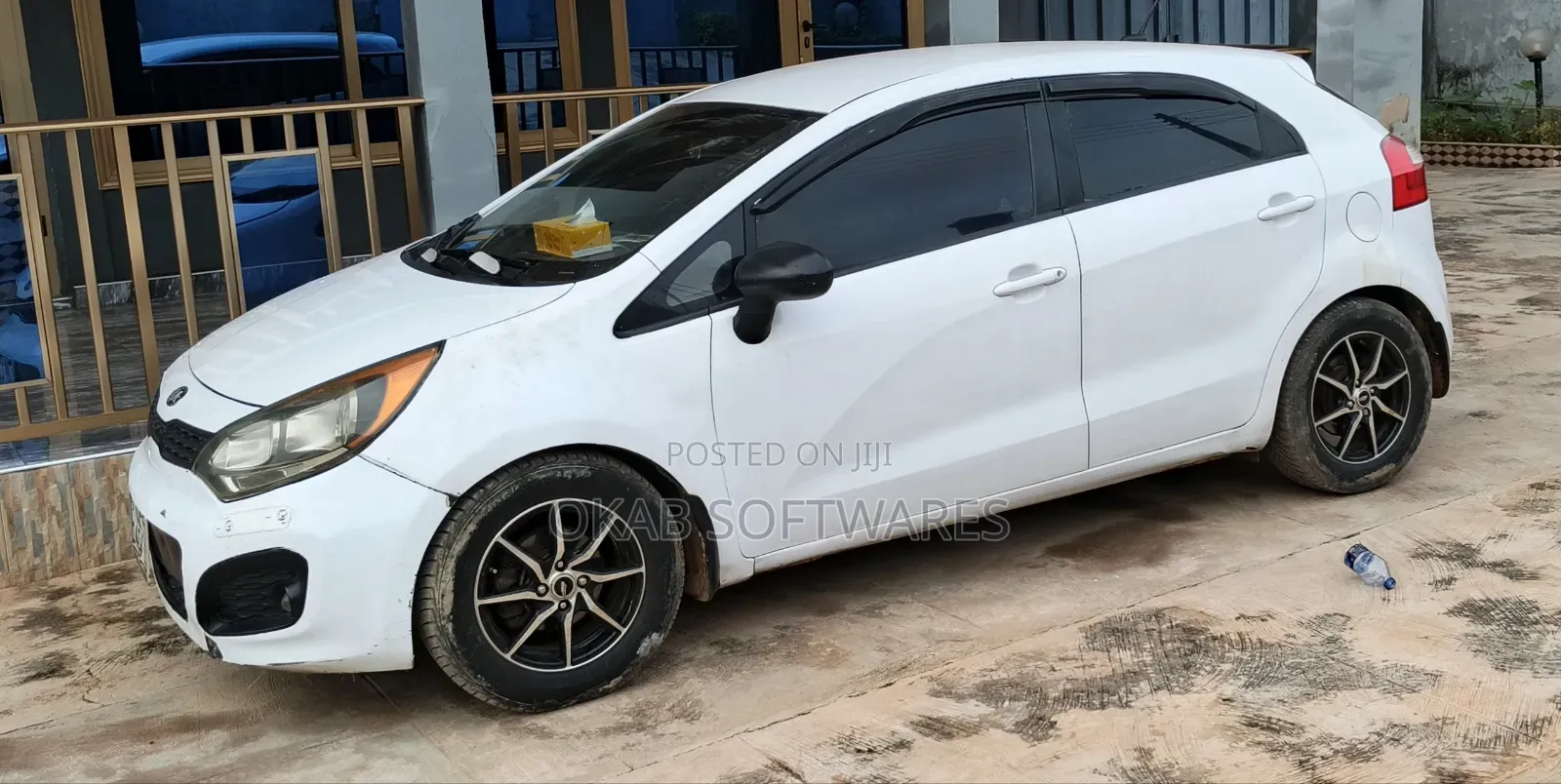 Kia Rio EX 4dr Hatchback (1.6L 4cyl 6A) 2013 White