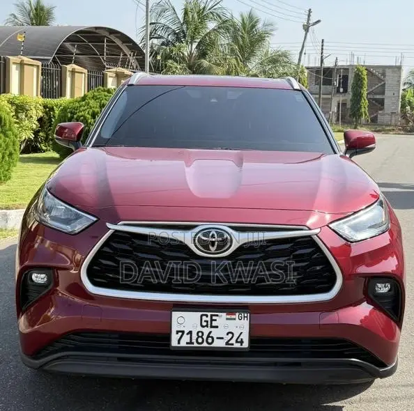 Toyota Highlander XLE AWD 2023