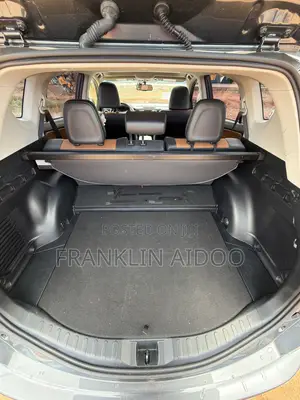 Toyota RAV4 Limited 4dr SUV AWD (2.5L 4cyl 6A) 2018 Gray