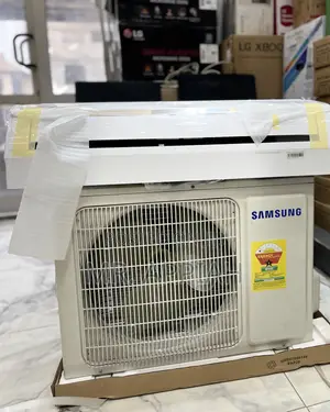 Brand New Samsung 2.0hp Non Inverter Air Conditioner(White)Remote 