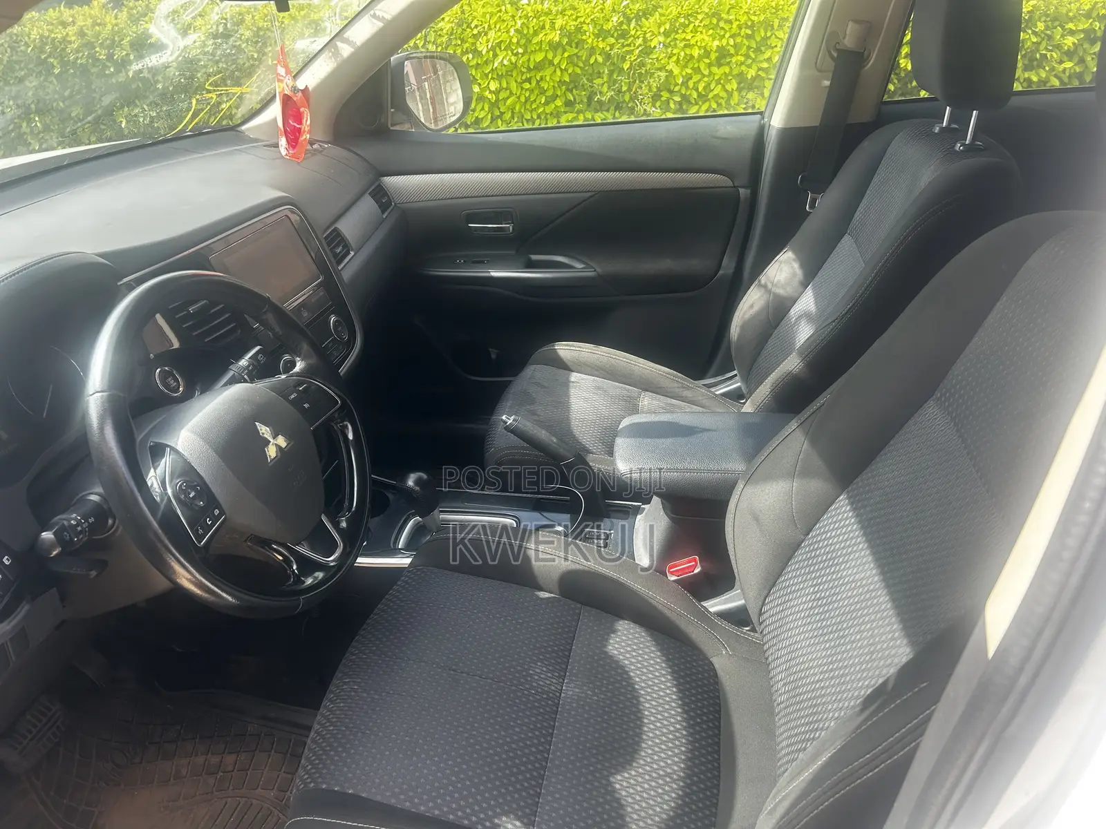 Mitsubishi Outlander SE FWD 2017 White