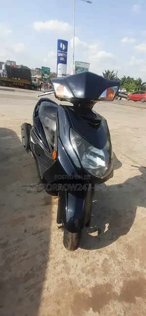 Yamaha 2022 Black
