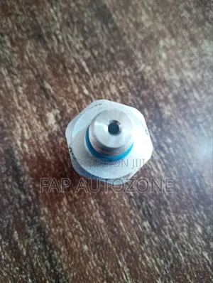 10688. Original Ford F150 Oil Pressure Sensor Imported From Usa