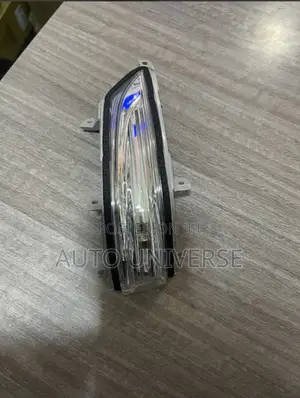 Lexus Lx 570 Mirror Light Available