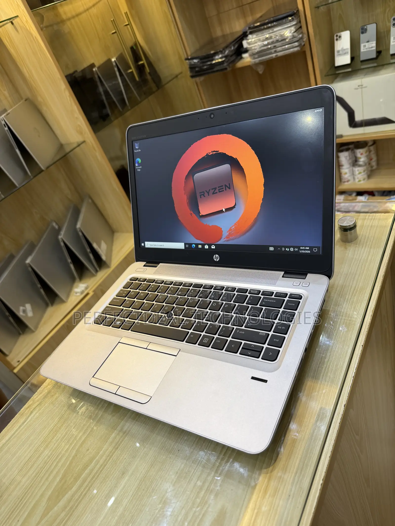 New Laptop HP EliteBook 745 G4 8GB AMD A10 SSD 256GB