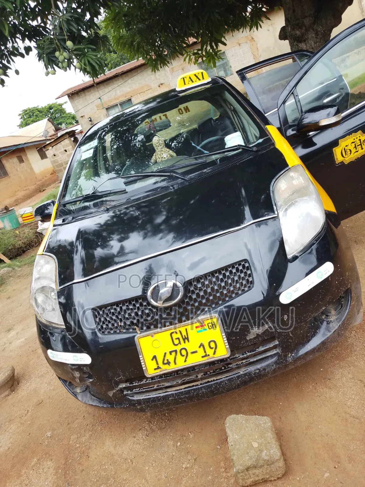Toyota Vitz 2009 Black