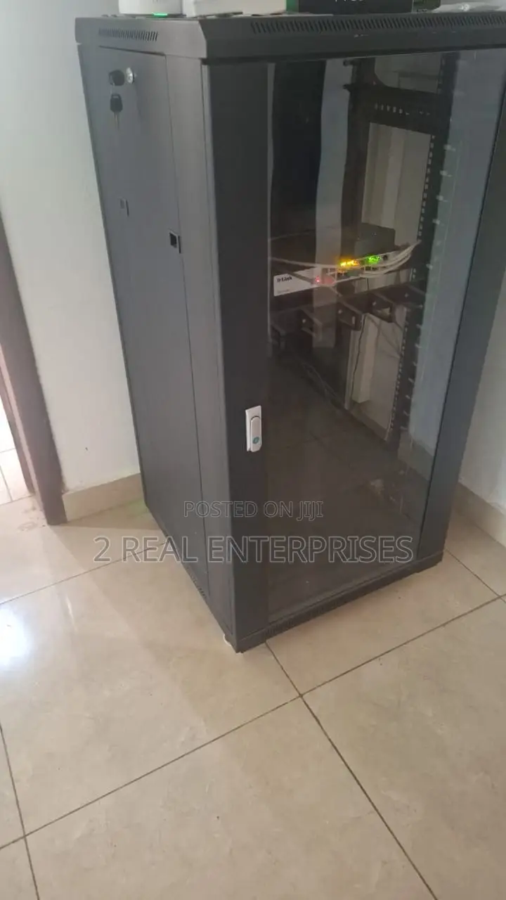 Network Cabinet 24u 600 X 600 Brand New