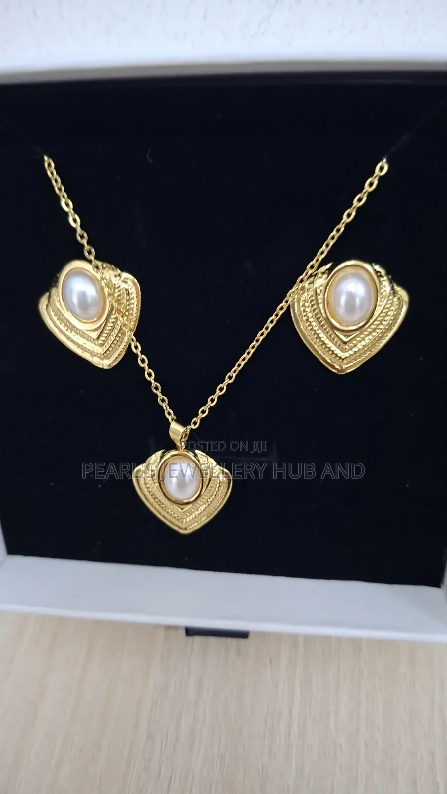 Lady's Jewellery Set