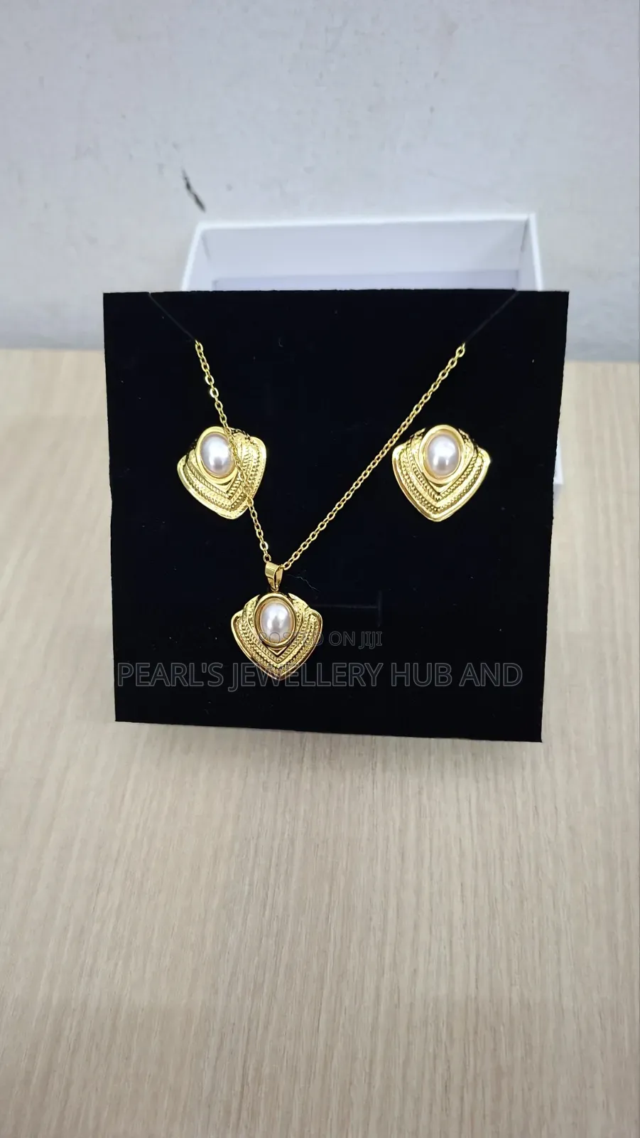 Lady's Jewellery Set