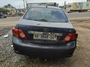 Toyota Corolla 2010 Gray