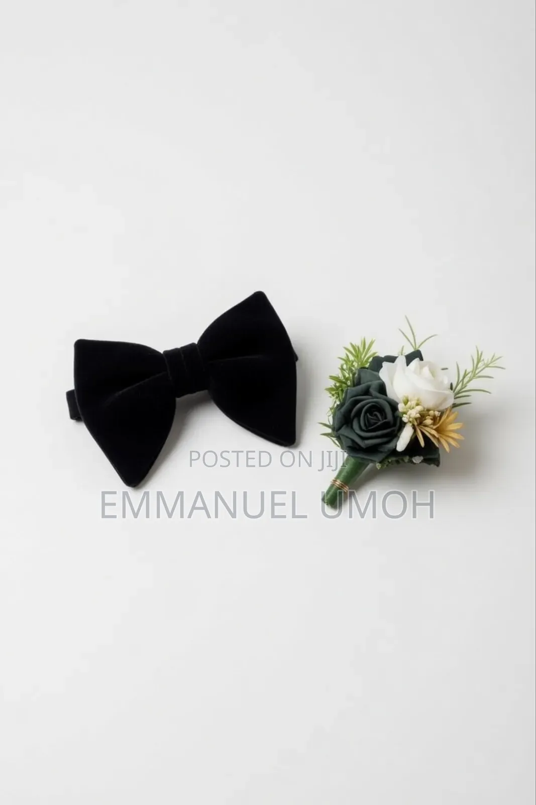 Classic Velvet Butterfly Bow Tie and Beautiful Groom's Boutonniere