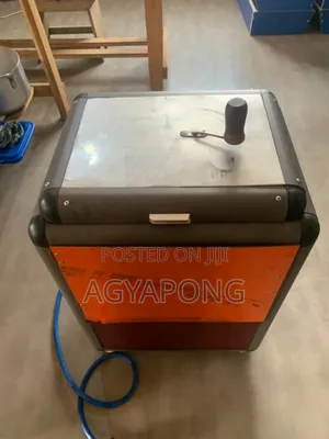 Pop Corn Machine