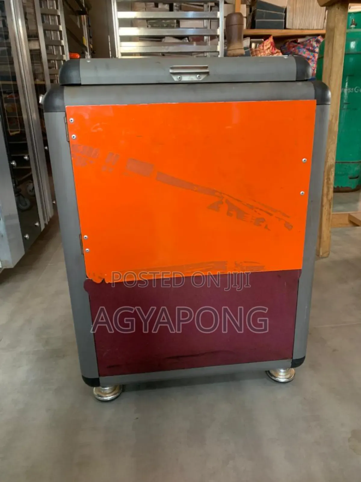 Pop Corn Machine