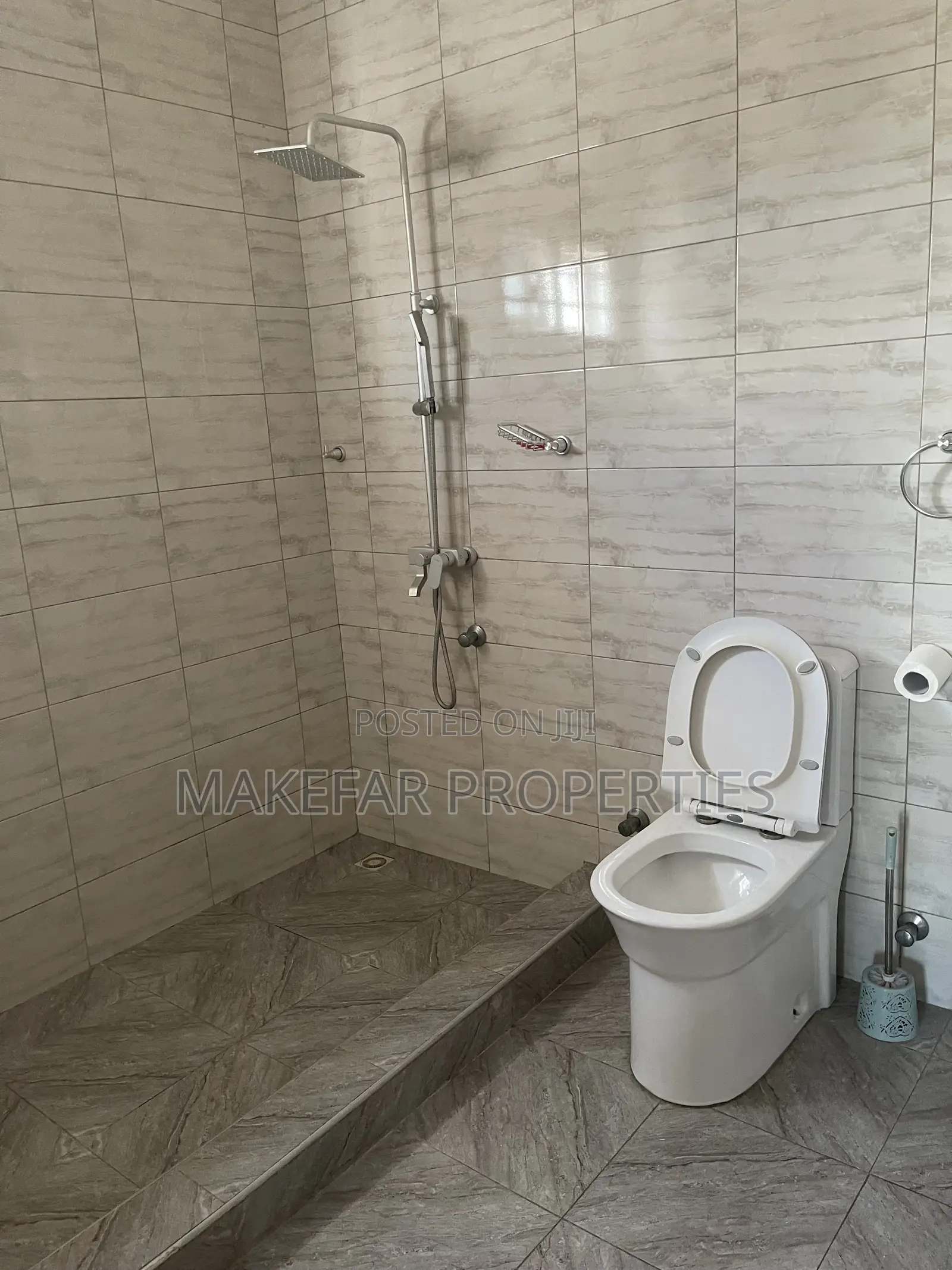 Furnished 2bdrm Apartment in School Junction for rent
