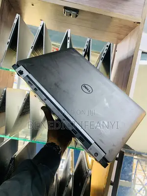 Laptop Dell Latitude E7470 8GB Intel Core i5 SSD 256GB