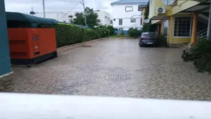 2bdrm Apartment in Labone Estate, Coffee Shop Area for rent