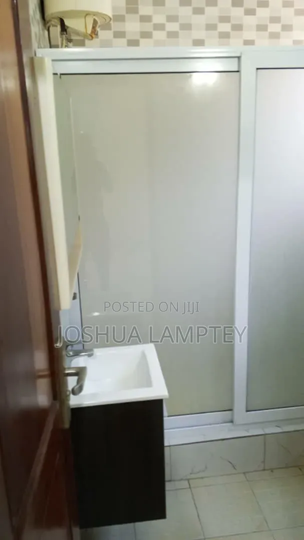 2bdrm Apartment in Labone Estate, Coffee Shop Area for rent