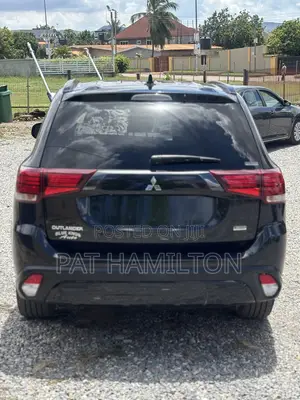 Mitsubishi Outlander 2015 Black
