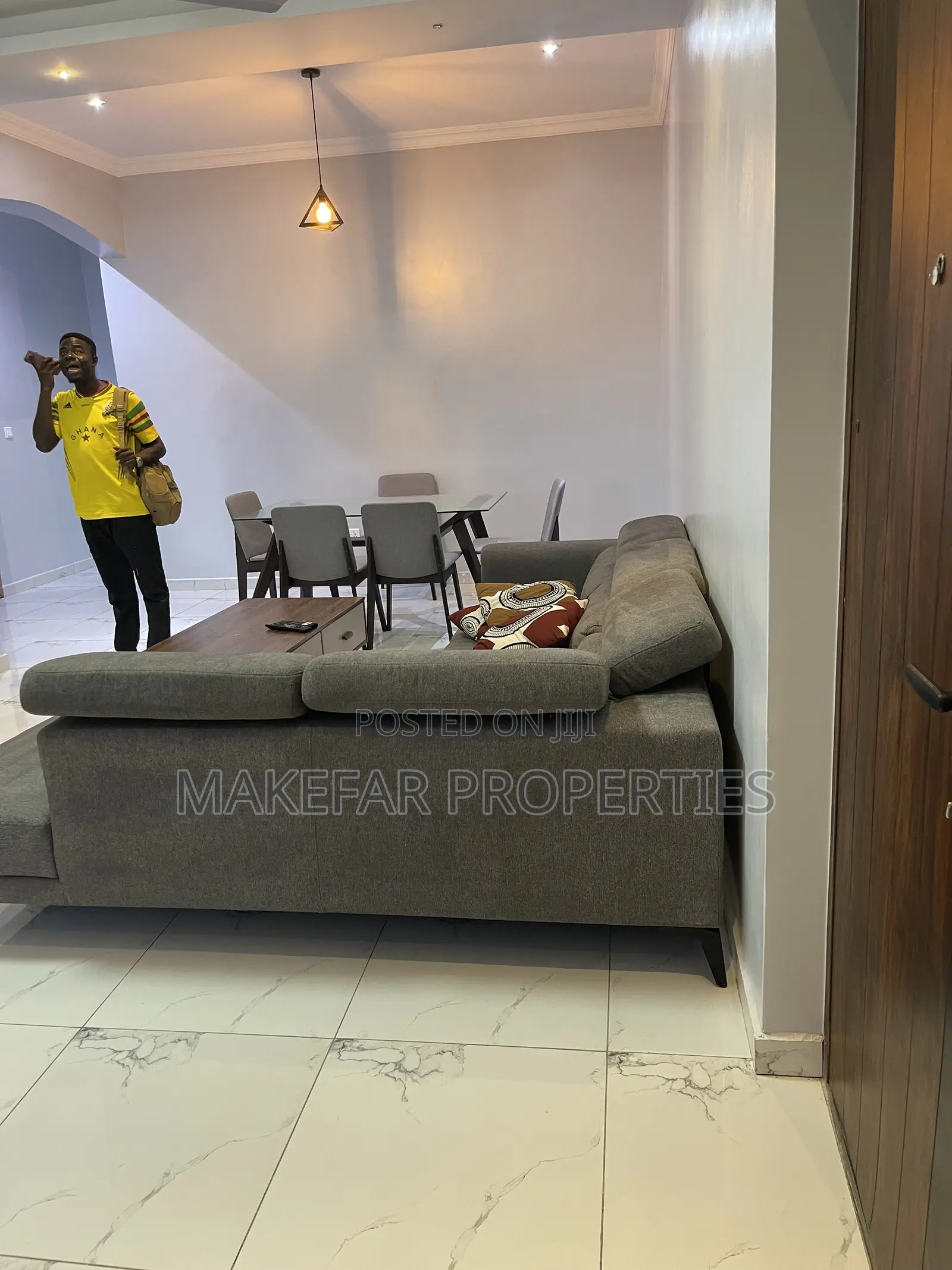 Furnished 2bdrm Apartment in School Junction for rent