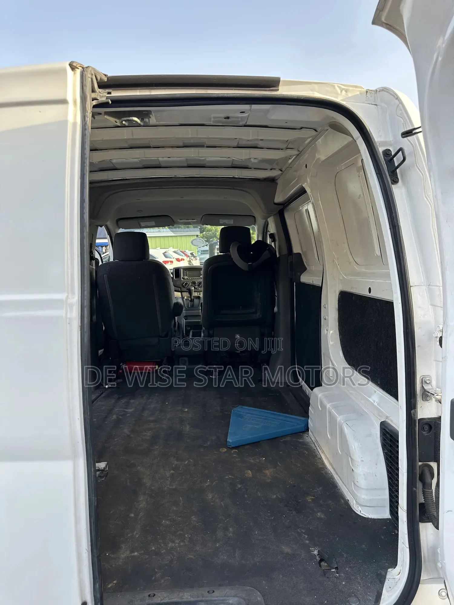 Nissan NV200 SV 2019 White