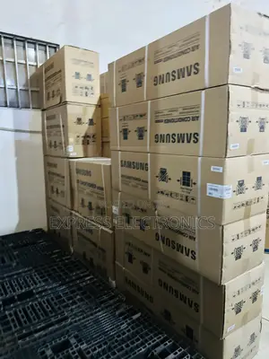 Grab the New White Air Conditioner Samsung 1.5hp Split R410