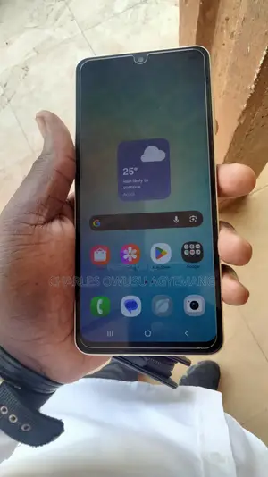 Samsung Galaxy A06 128 GB Gold