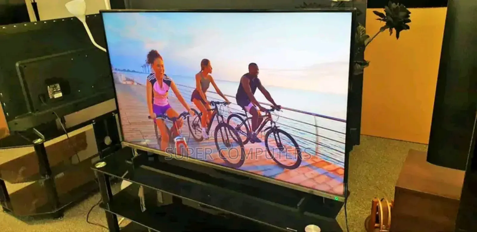 Toshiba 65inches Tv