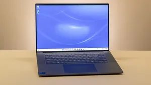 Laptop Dell Precision 5690 64GB Intel Core Ultra 7 SSD 2T