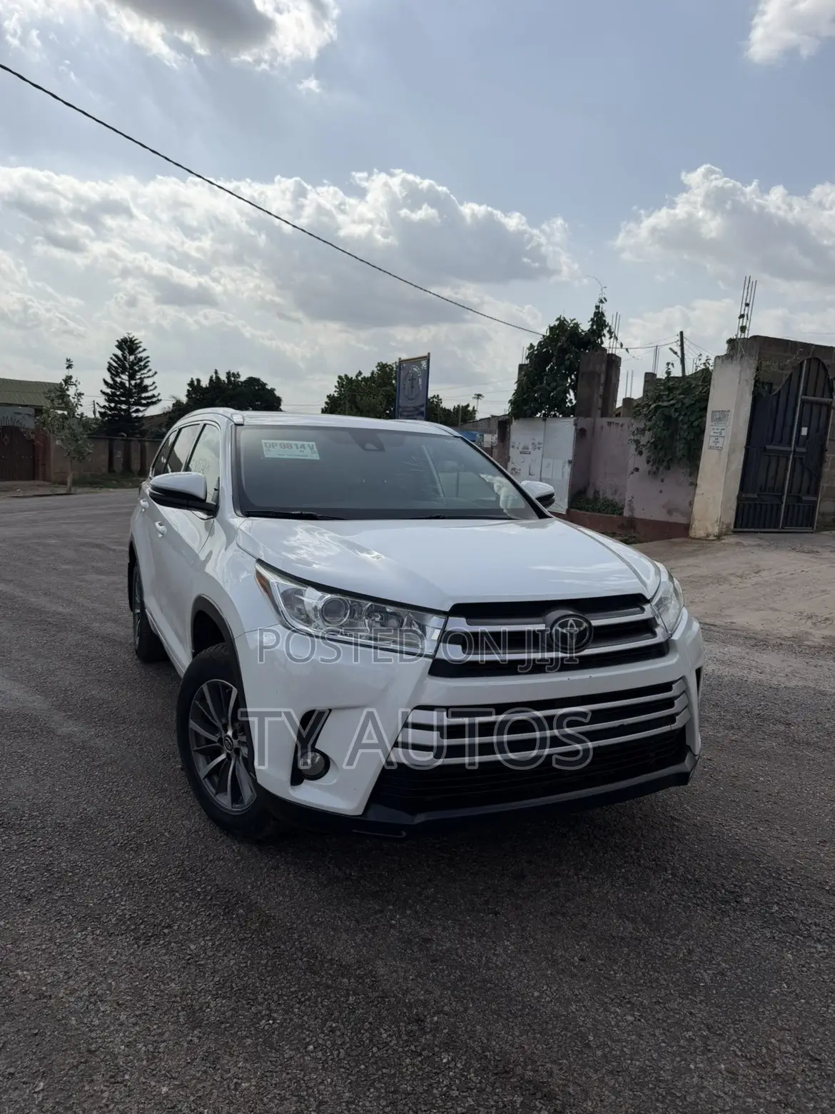 Toyota Highlander XLE 2019 White