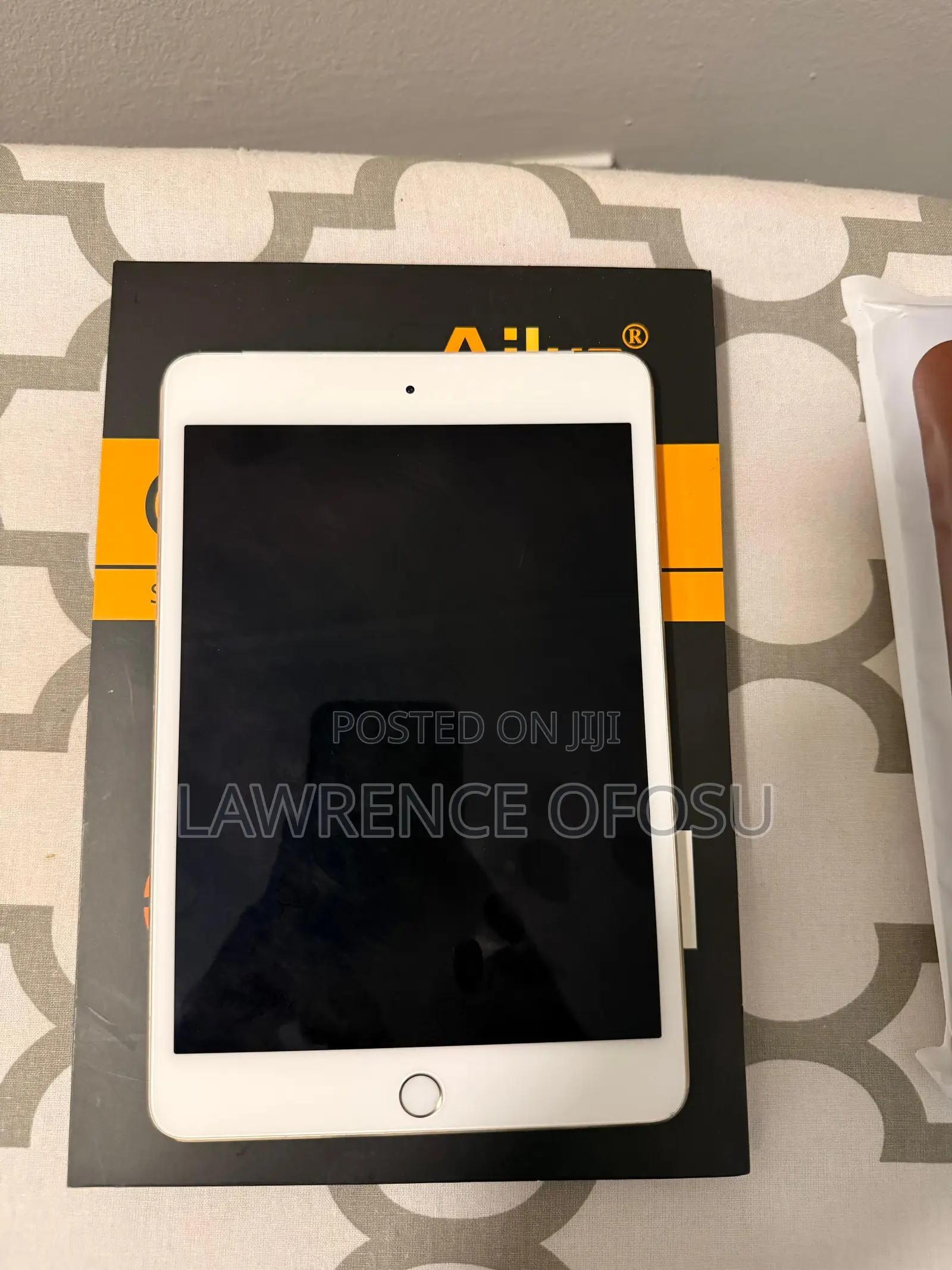 Apple iPad mini 4 64 GB Yellow