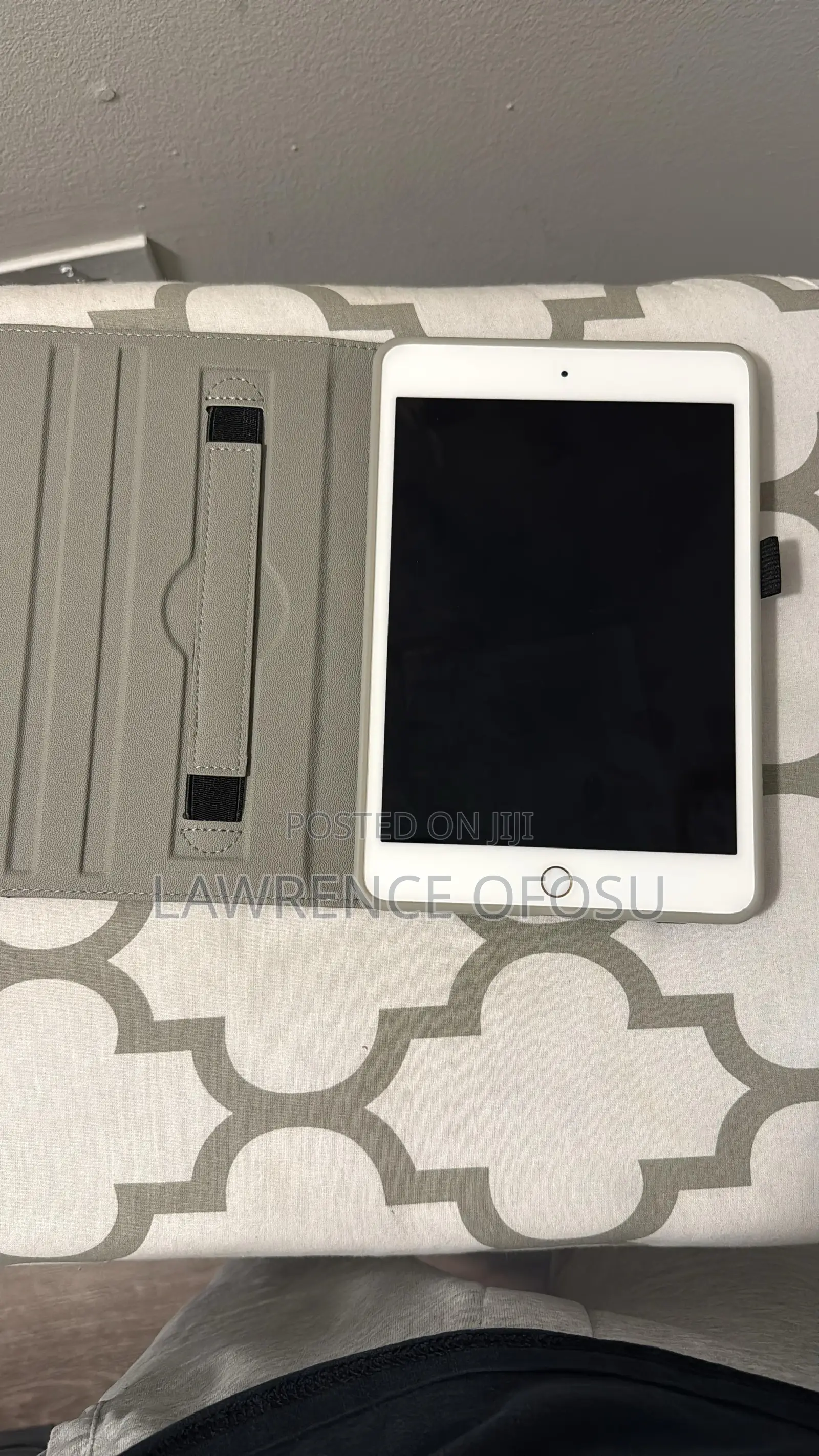 Apple iPad mini 4 64 GB Yellow