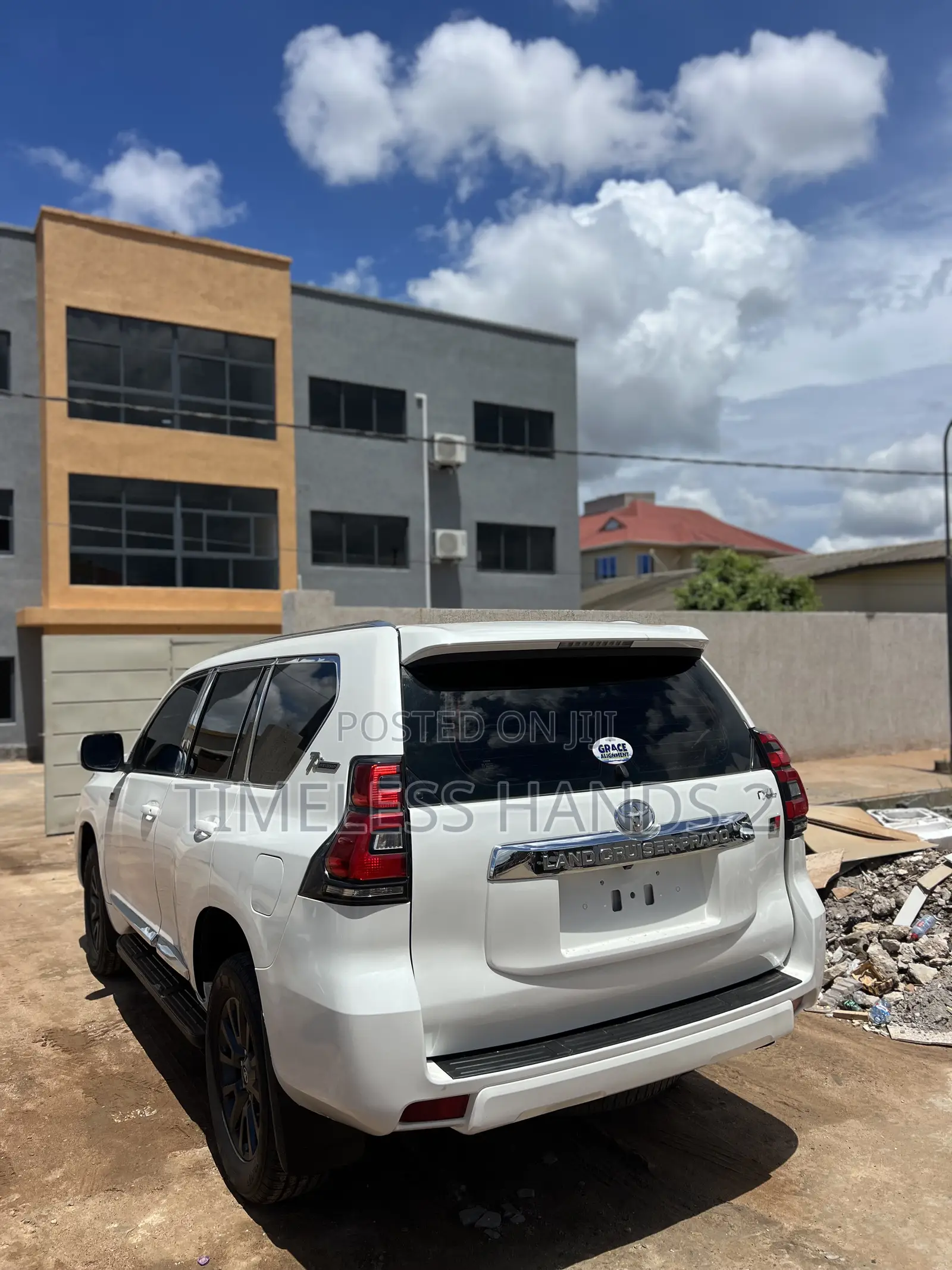 Toyota Land Cruiser Prado 2017 White