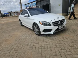 Mercedes-Benz C300 Sport 4Matic Sedan AWD (2.0L 4cyll 7A) 2016 White