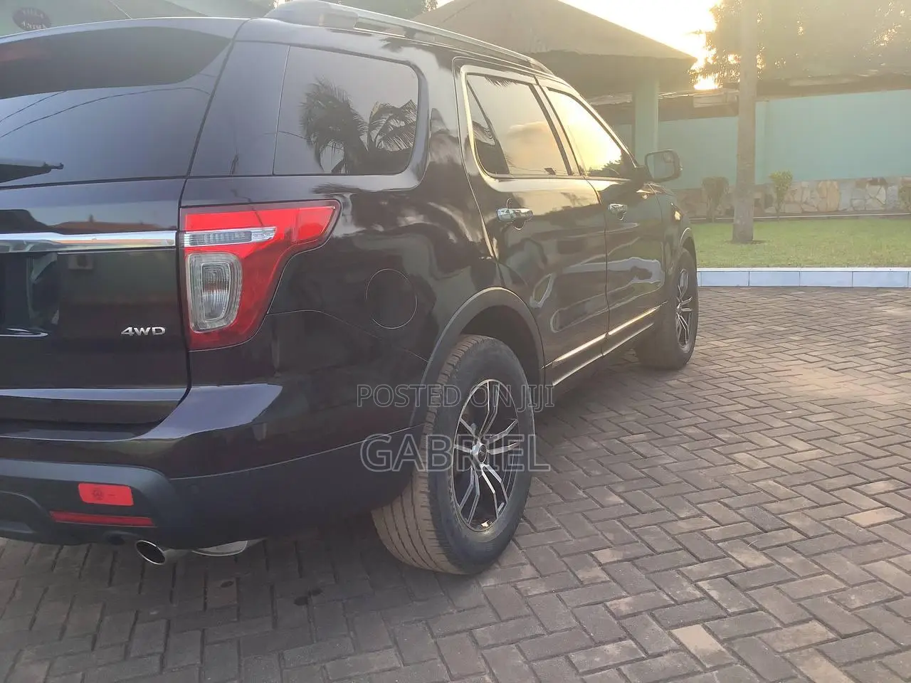 Ford Explorer Limited 4dr SUV AWD (3.5L 6cyl 6A) 2014 Brown
