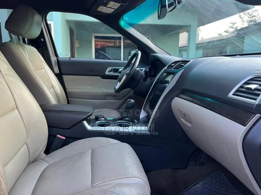 Ford Explorer Limited 4dr SUV AWD (3.5L 6cyl 6A) 2014 Brown