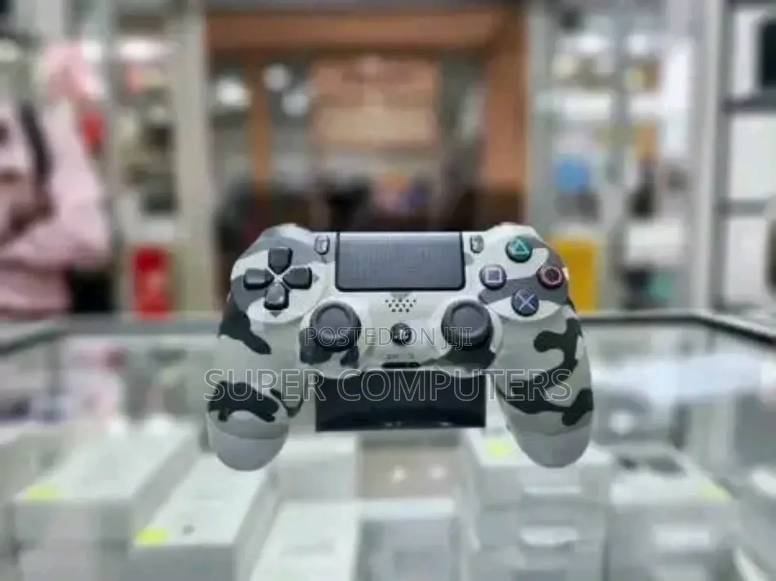 Play Station 4 Slim